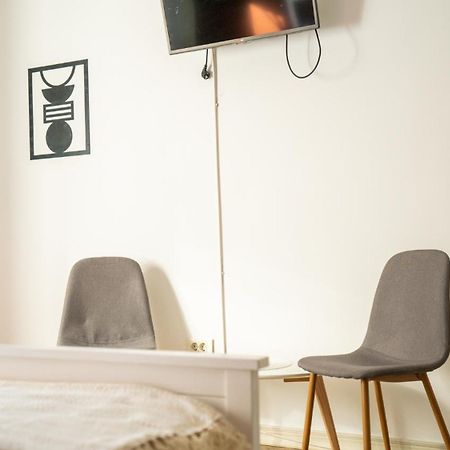 Cozy Studio Universitate Букурещ Екстериор снимка